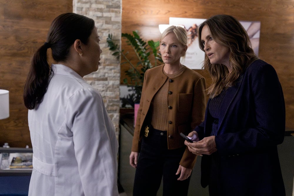 Benson and Rollins talk to a woman in a lab coat on Law & Order: SVU Season 26 Episode 3