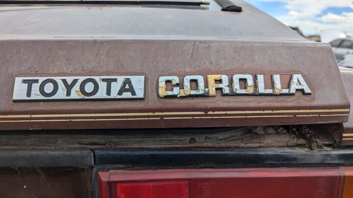 junkyard find 1980 toyota corolla sr5 liftback coupe