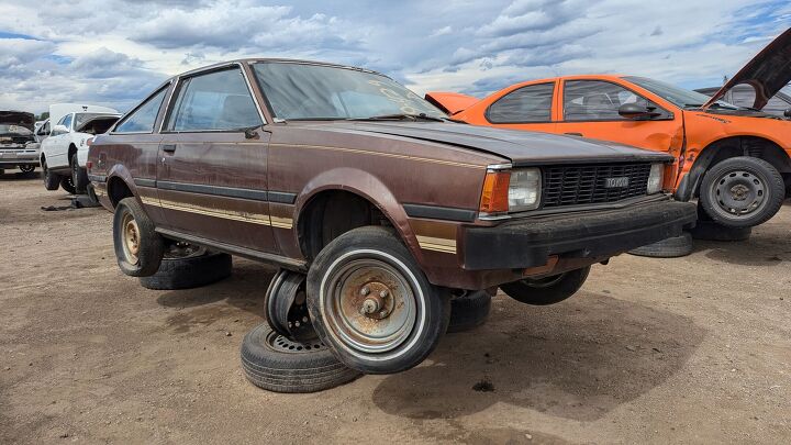 junkyard find 1980 toyota corolla sr5 liftback coupe