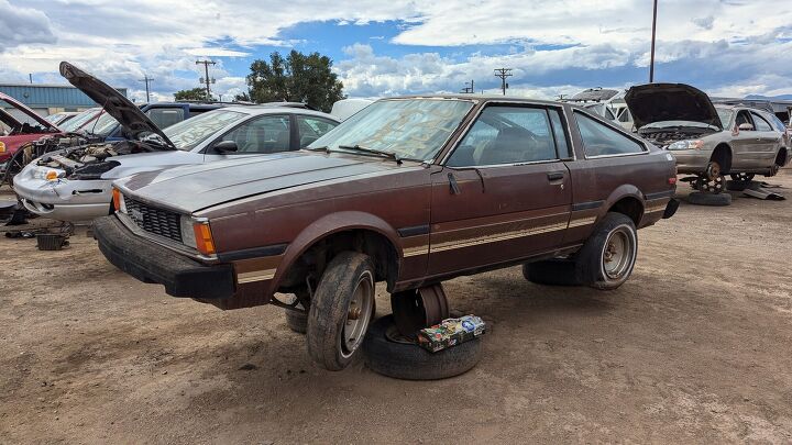 junkyard find 1980 toyota corolla sr5 liftback coupe