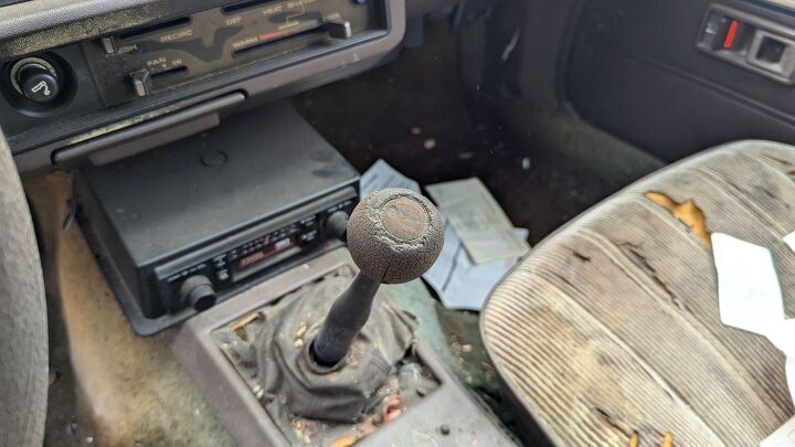 junkyard find 1980 toyota corolla sr5 liftback coupe