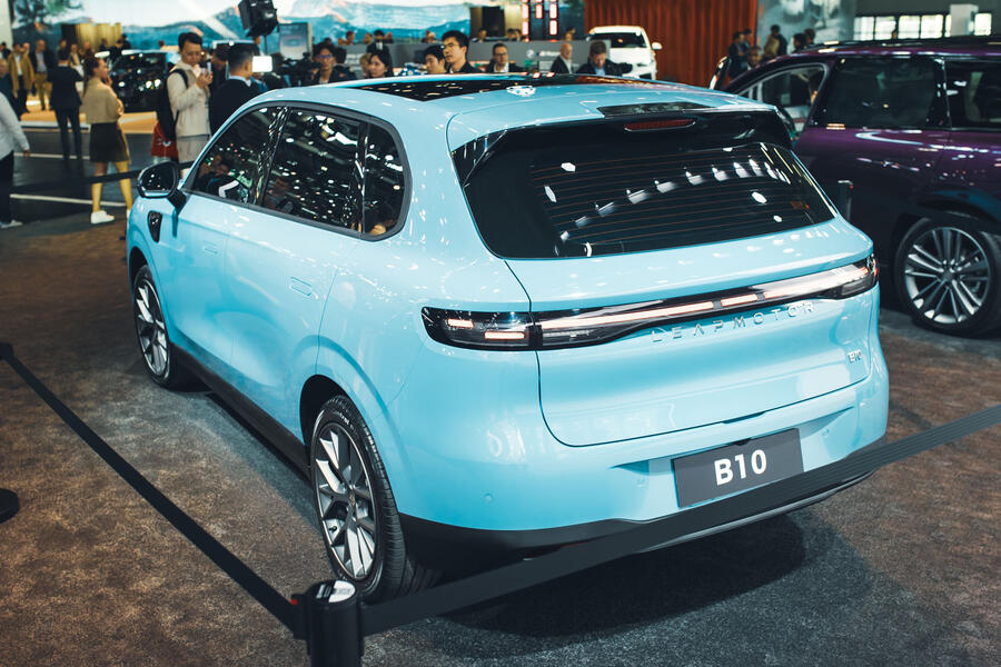 Leapmotor B10 at the 2024 Paris motor show – rear