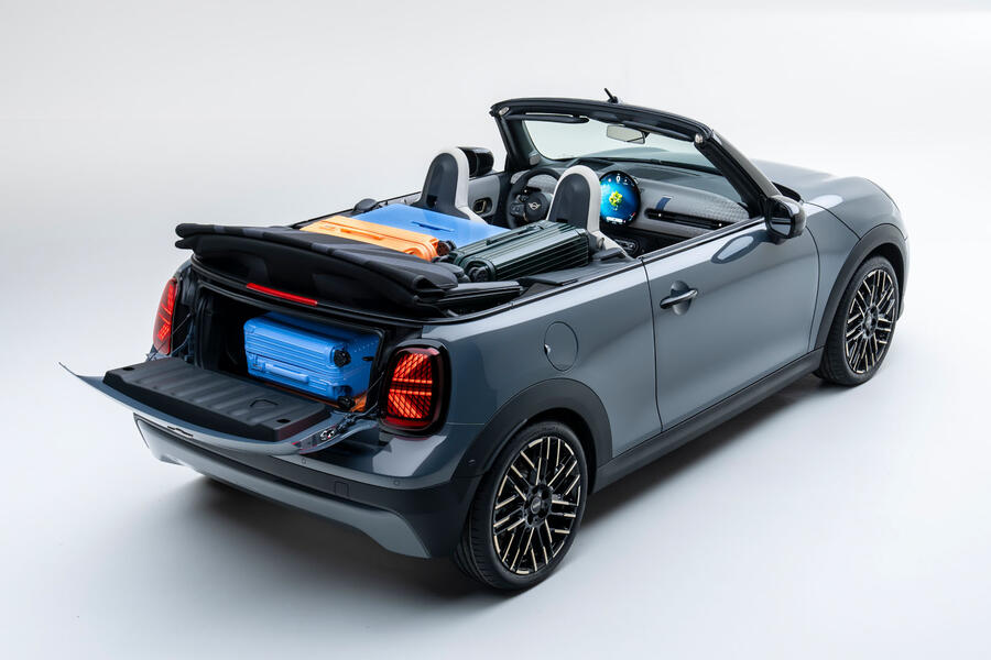 Mini Convertible boot