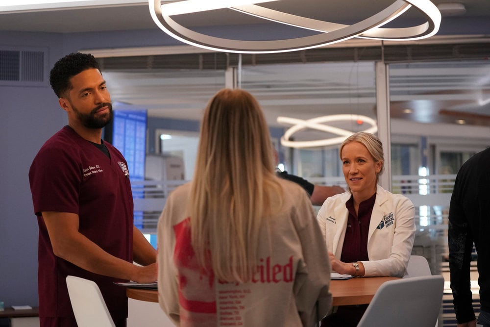 Loren and Hannah talk to a woman on Chicago Med Season 10 Episode 7