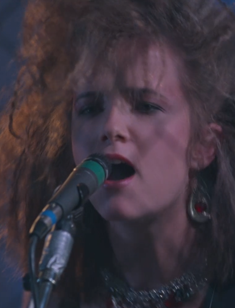 Lea Thompson sings in Howard the Duck.