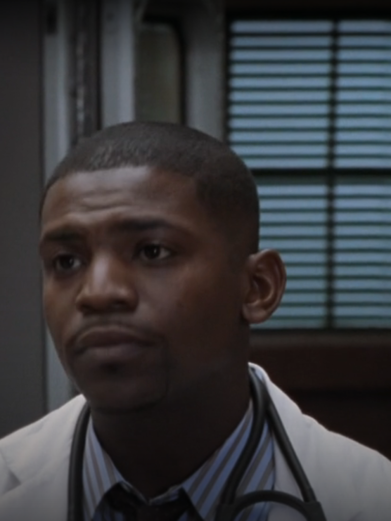 Pratt (Mekhi Phifer) joins ER as an intern