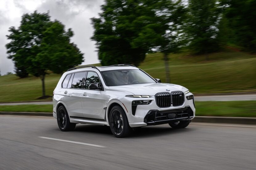 New BMW X7 M60i in Mineral White