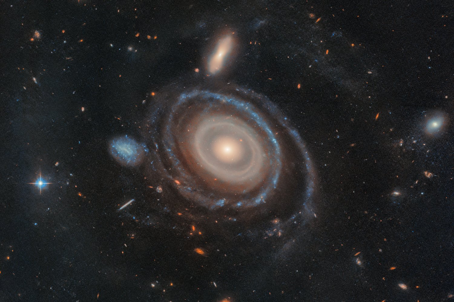 Hubble Hits the ‘Bullseye,’ a Galaxy With Record-Breaking 9 Rings