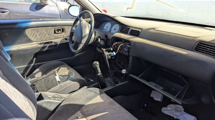 junkyard find 1998 nissan 200sx se r