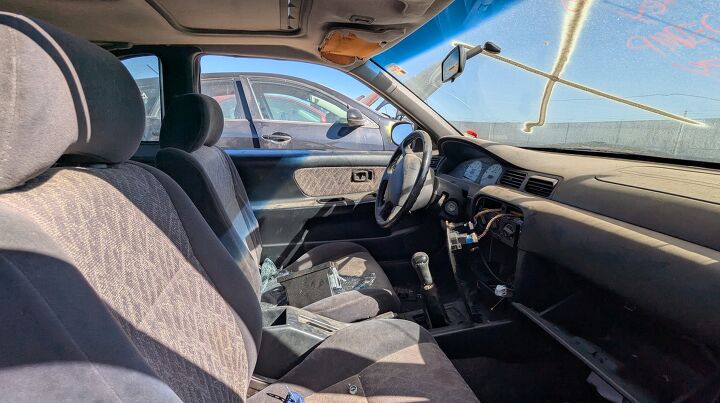 junkyard find 1998 nissan 200sx se r