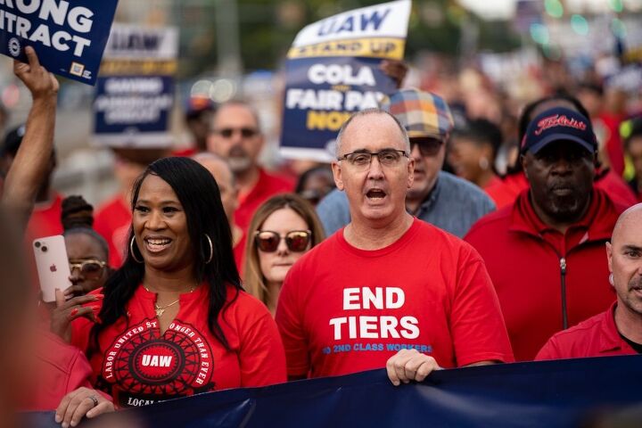 How Does The UAW Spend Money? Union Files Finances With Labor Department